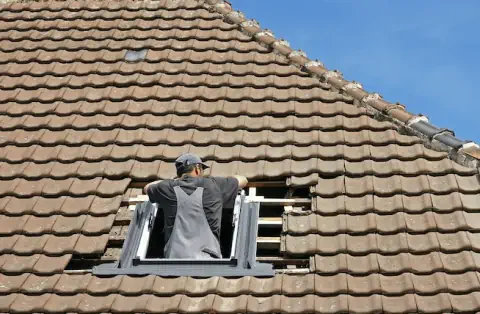 Pose de velux - Etagnac